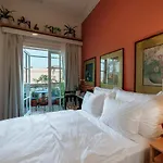 Guemruek Hotel Urla