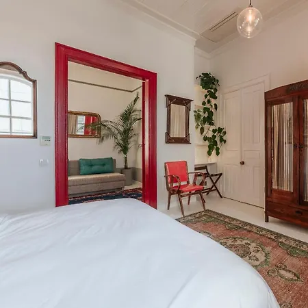 ホテル Guemruek ウルラ