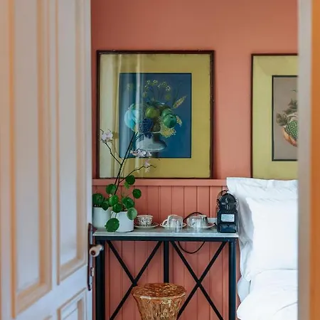 ホテル Guemruek ウルラ