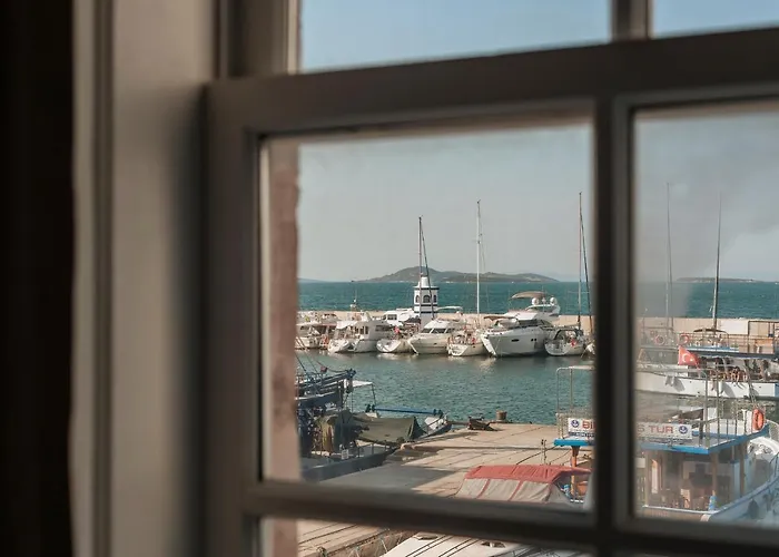 Gümrük Otel Urla