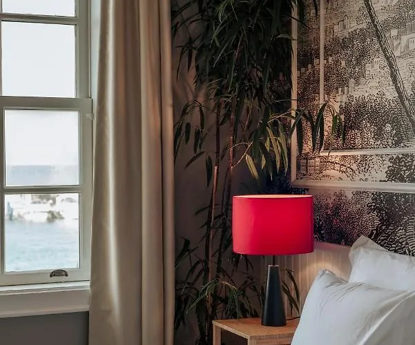 Gümrük Otel